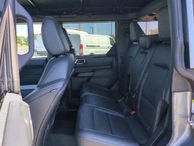 2025 Ford Bronco — photo 13 view