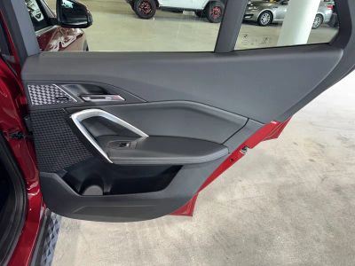 2025 BMW X2 — photo 11 view