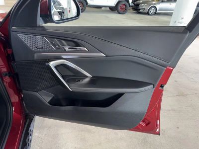 2025 BMW X2 — photo 9 view