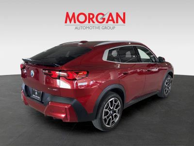 2025 BMW X2 — photo 8 view