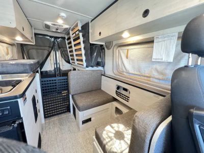 2027 Winnebago SOLIS POCKET — photo 11 view