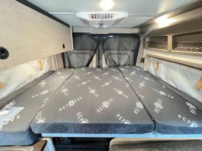 2027 Winnebago SOLIS POCKET — photo 16 view