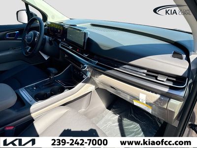 2026 Kia Carnival — photo 12 view