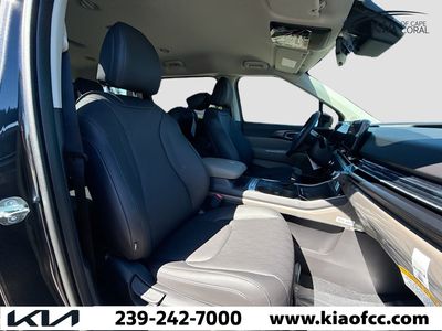 2026 Kia Carnival — photo 13 view