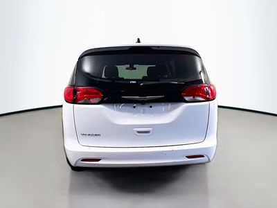 2022 Chrysler Voyager - Photo 19