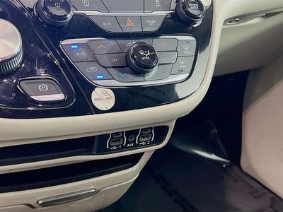 2022 Chrysler Voyager - Photo 13