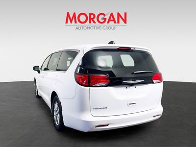 2022 Chrysler Voyager - Photo 5