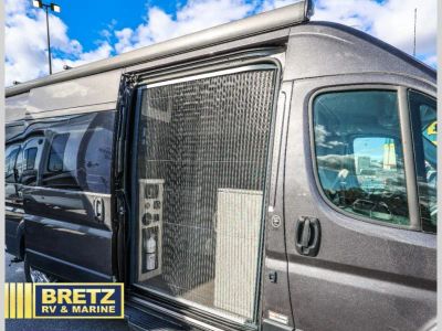 2022 Thor Motor Coach Tellaro — photo 9 view