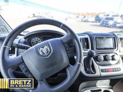 2022 Thor Motor Coach Tellaro — photo 13 view