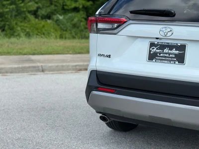 2025 Toyota RAV4 Hybrid - Photo 12