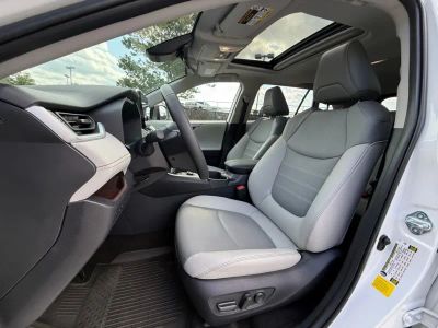 2025 Toyota RAV4 Hybrid - Photo 20