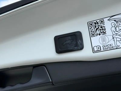 2025 Toyota RAV4 Hybrid - Photo 15