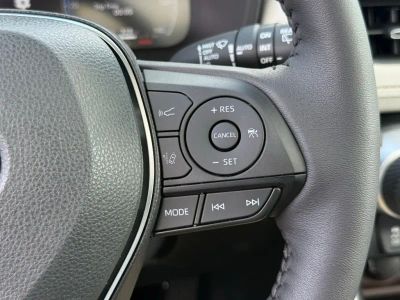 2025 Toyota RAV4 Hybrid - Photo 31