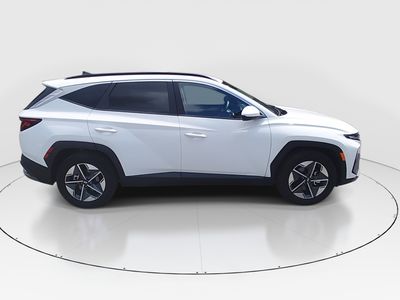 2025 Hyundai Tucson — photo 8 view
