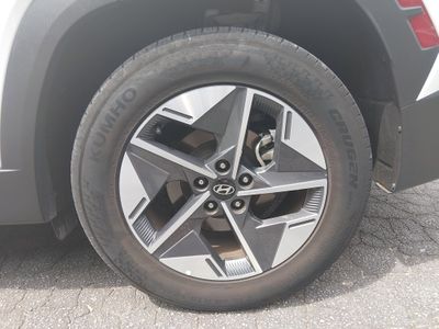 2025 Hyundai Tucson — photo 10 view