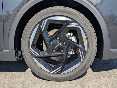 2025 Kia K4 — photo 13 view