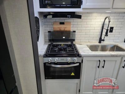 2026 Stratus SR302VBH - Photo 12