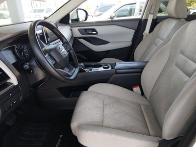 2025 Nissan Rogue - Photo 16