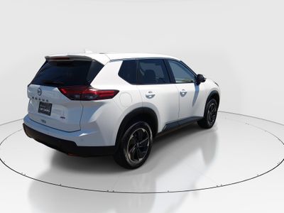 2025 Nissan Rogue - Photo 7