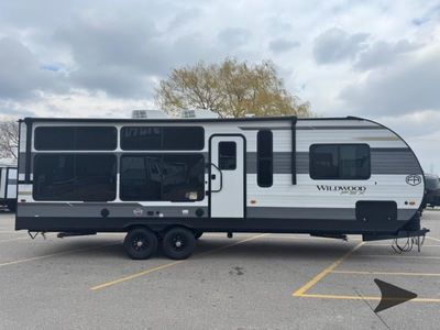 2025 Forest River RV Wildwood FSX - Photo 8