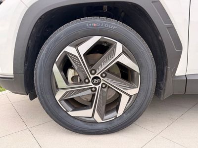 2023 Hyundai Tucson — photo 9 view