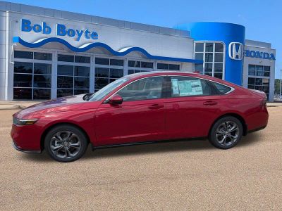 2026 Honda Accord Hybrid - Photo 2