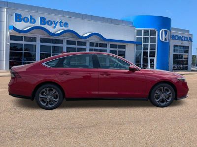 2026 Honda Accord Hybrid - Photo 6