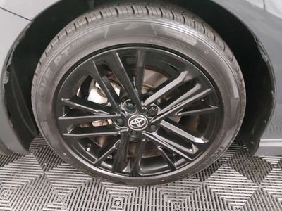 2025 Toyota Camry — photo 10 view