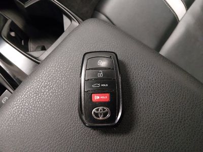 2025 Toyota Camry — photo 15 view