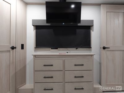 2025 Grand Design Solitude - Photo 12