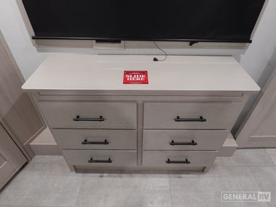 2025 Grand Design Solitude - Photo 14
