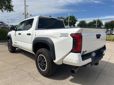 2024 Toyota Tacoma - Photo 4