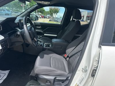 2024 Toyota Tacoma - Photo 10
