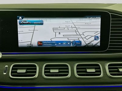 2026 Mercedes-Benz GLE — photo 12 view