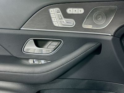 2026 Mercedes-Benz GLE — photo 17 view