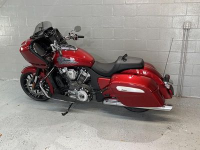2025 Indian Motorcycle Challenger Limited 112 Sunset Red Metallic - Photo 11