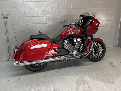 2025 Indian Motorcycle Challenger Limited 112 Sunset Red Metallic - Photo 4