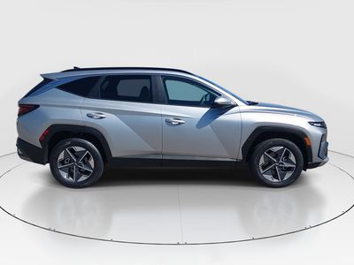 2025 Hyundai Tucson — photo 8 view