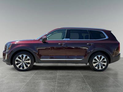 2022 Kia Telluride — side profile view