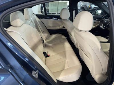 2023 BMW 5 Series — photo 12 view