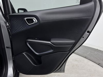 2023 Kia Soul - Photo 29