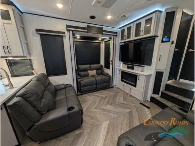 2021 Heartland Cyclone - Photo 10