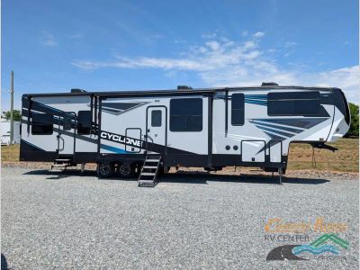 2021 Heartland Cyclone - Photo 7