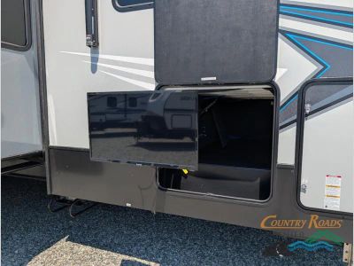 2021 Heartland Cyclone - Photo 8