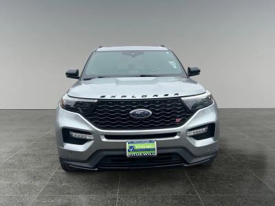 2022 Ford Explorer — side profile view