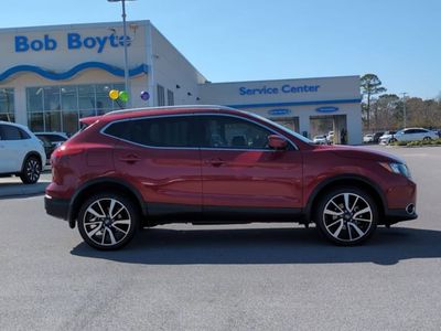 2017 Nissan Rogue Sport — side profile view