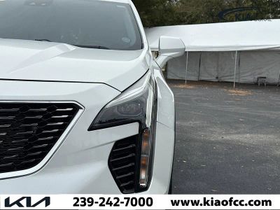 2023 Cadillac XT4 — photo 9 view
