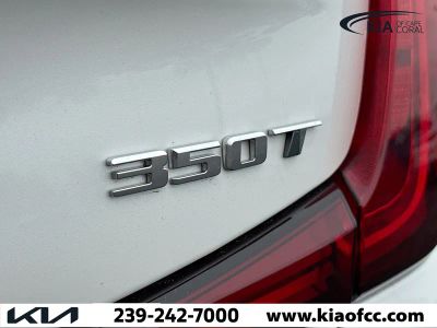 2023 Cadillac XT4 — photo 11 view
