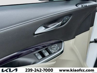 2023 Cadillac XT4 — photo 22 view