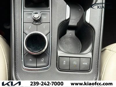 2023 Cadillac XT4 — photo 28 view